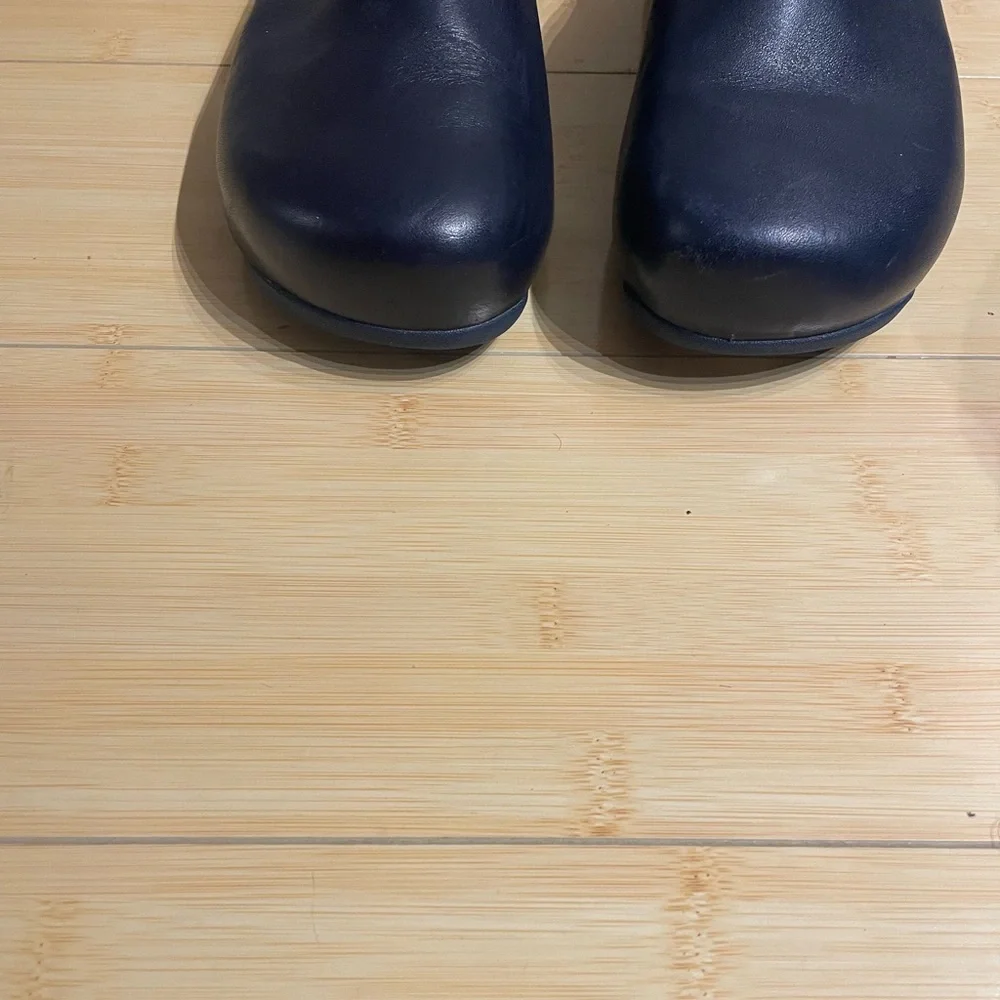 Fitflop Navy Leather Slip-On Mules - Picture 2 of 8